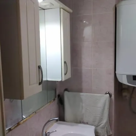 Low Cost, Inferior, Usefull Flat In Centre Alsancak Apartament İzmir